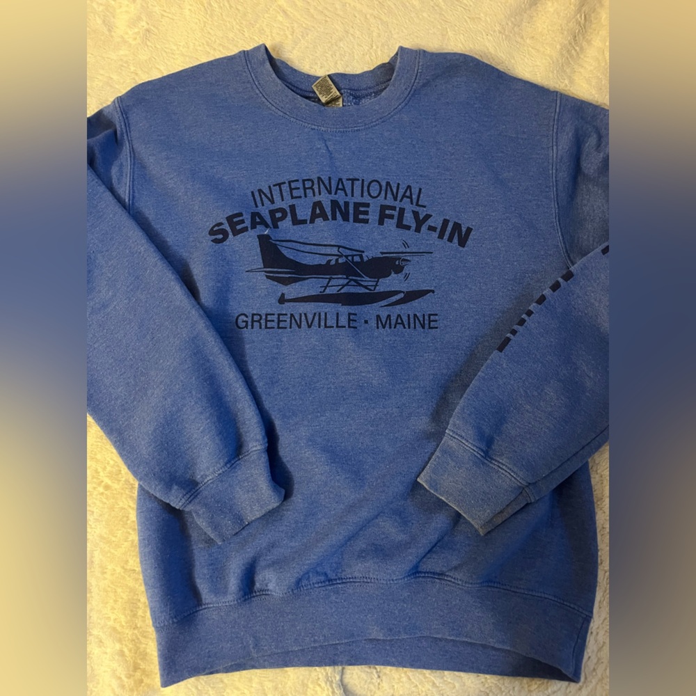 Gildan Blue Crewneck Sweatshirt